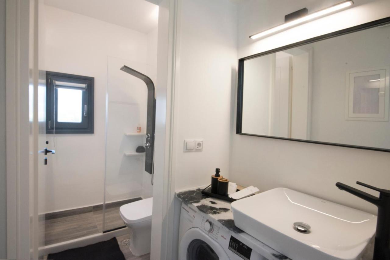 Isterni  White New 1Bd House With Private Jacuzzi In Isterniヴィラ エクステリア 写真